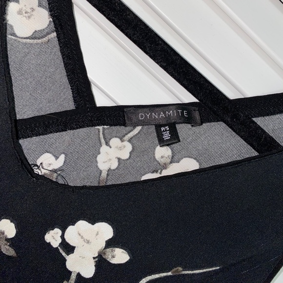 Dynamite Floral Tank Top with a Cut Out Back - Picture 3 of 3